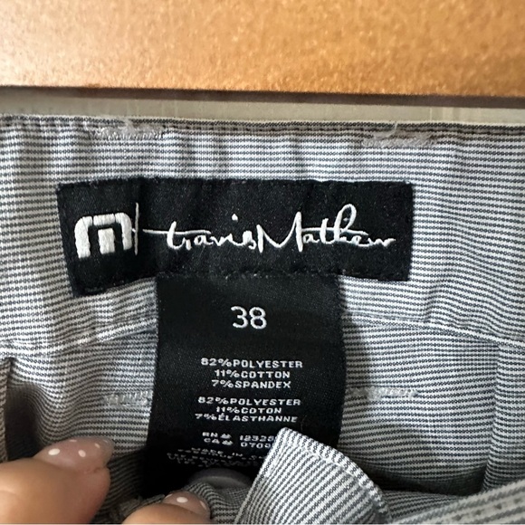 Travis Mathew Golf Shorts, Size 38 - Picture 2 of 5